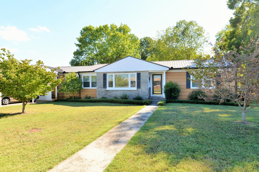 805 Park Ave NW, Cleveland, TN 37311 - photo 1