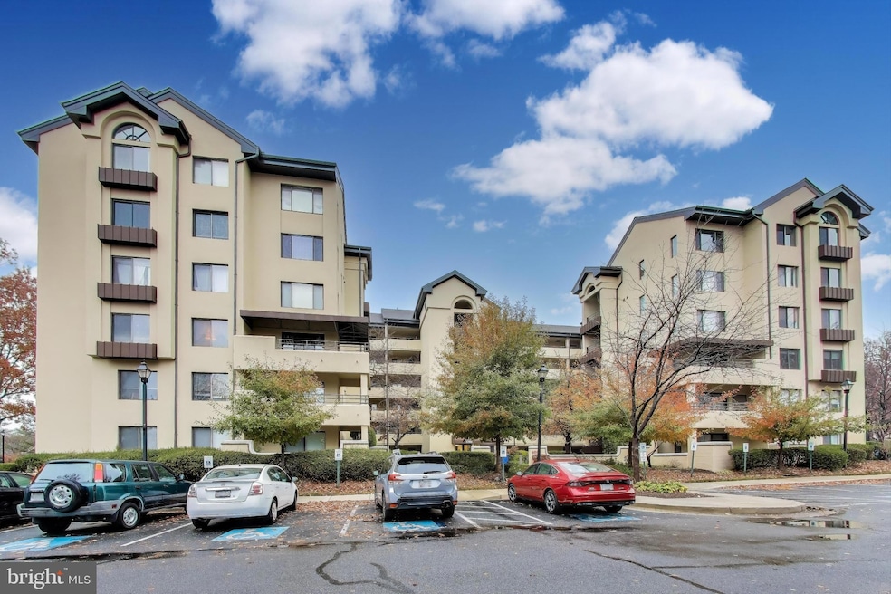 6060 California Cir unit 6060-1, Rockville, MD 20852 - photo 1