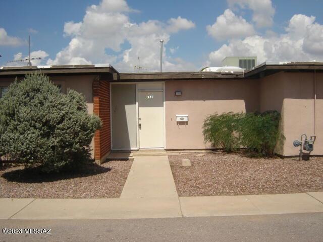 7631 E. Golf Links 017