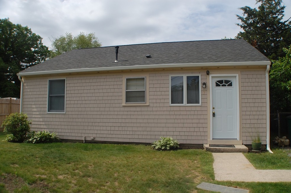 7 Belle Rd, Pembroke, MA 02359 - photo 1