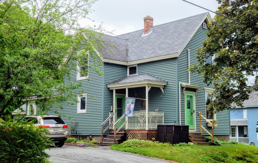 100 Larkin St, Bangor, ME 04401 - photo 1