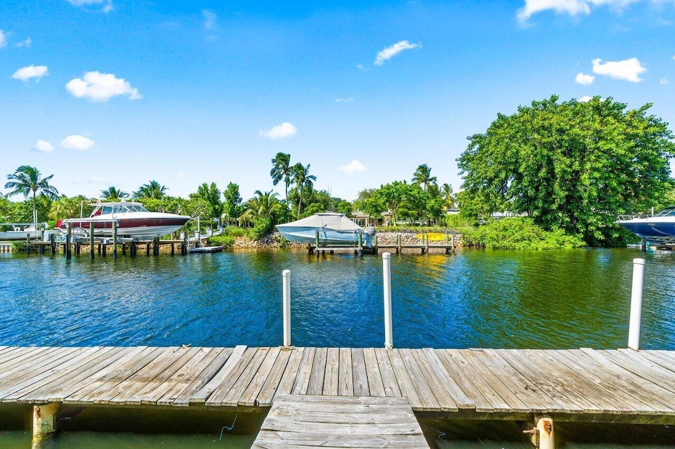 751 Hummingbird Way unit 7, North Palm Beach, FL 33408 - photo 1