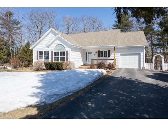 16 Briallia Cir, Newmarket, NH 03857 - photo 1