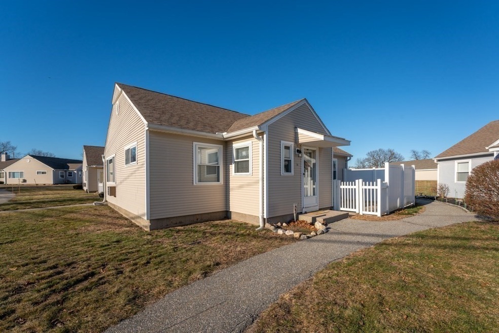 36 Mitchell Dr, Chicopee, MA 01022 - photo 1