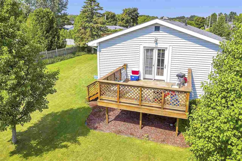 2729 10th St, Two Rivers, WI 54241 - photo 1