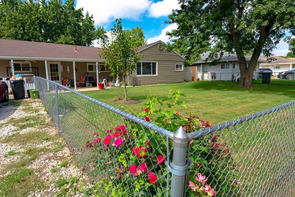 885 Derrer Rd unit 887, Columbus, OH 43204 - photo 1