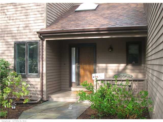 44 Ironwood Rd unit 44, West Hartford, CT 06117 - photo 1