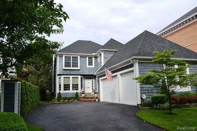 379 Saint Clair St, Grosse Pointe, MI 48230 - photo 1