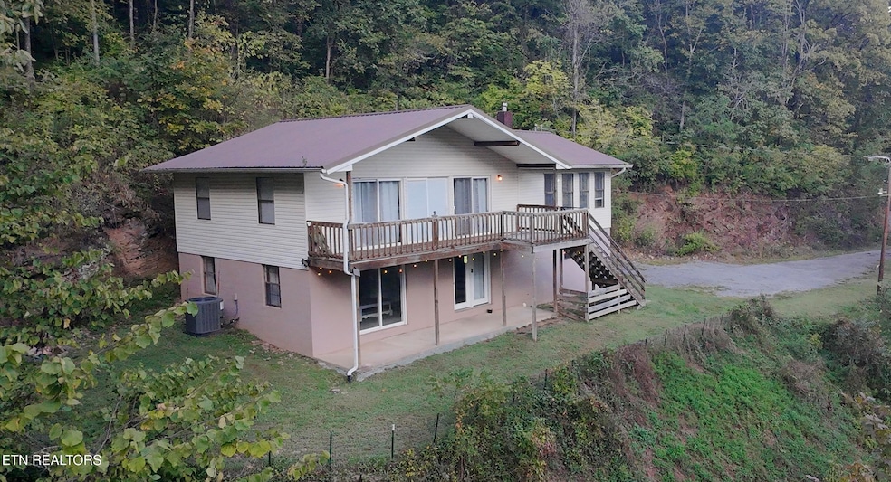 628 Nettleton Rd, Harrogate, TN 37752 - photo 1