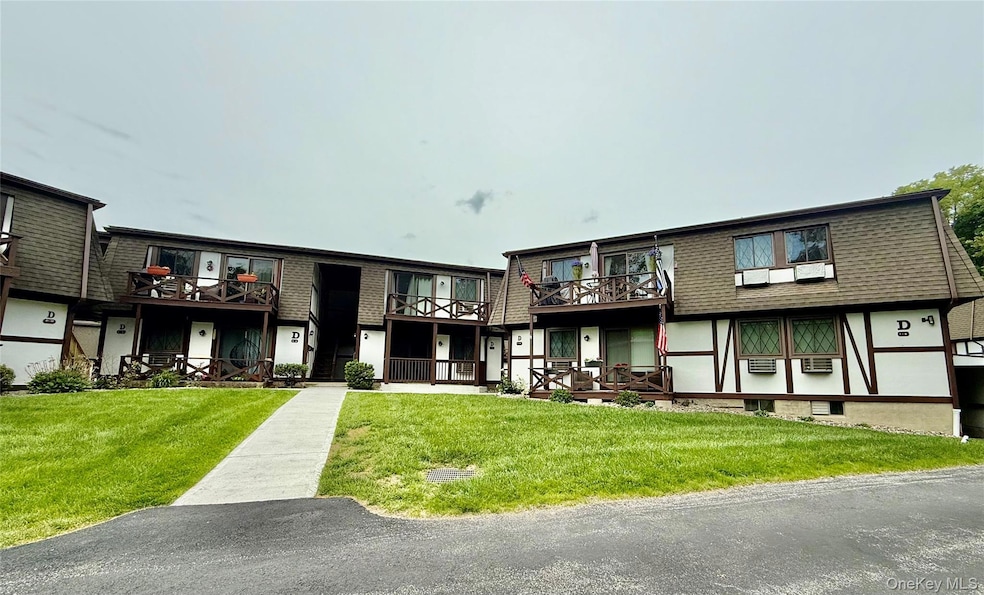 129 Main St unit D5, Cornwall, NY 12518 - photo 1