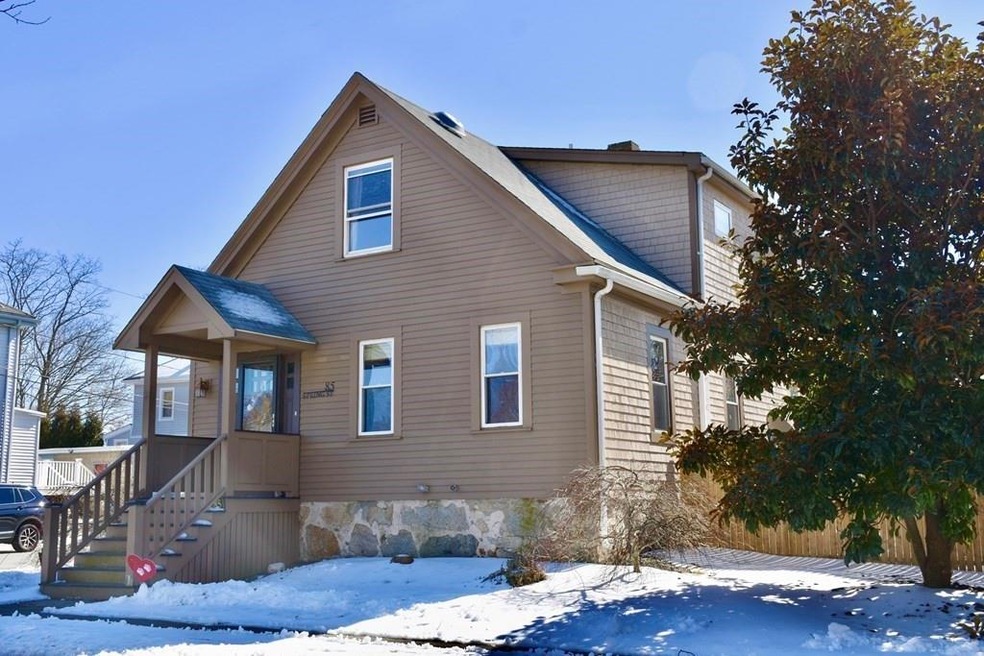 85 Spring St, Fairhaven, MA 02719 - photo 1