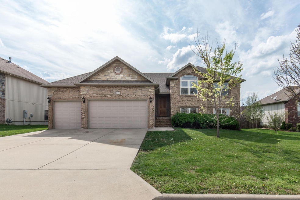 1359 S Natchez Rd, Republic, MO 65738 - photo 1