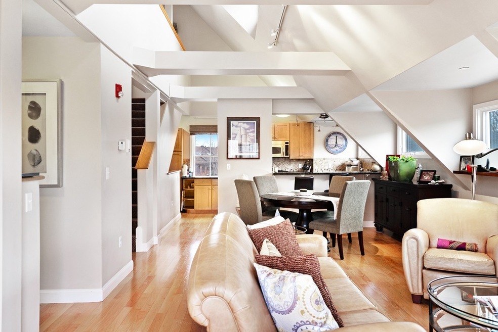 129 Merrimac St unit 5, Newburyport, MA 01950 - photo 1