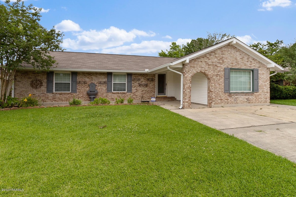 218 Village Lane-1