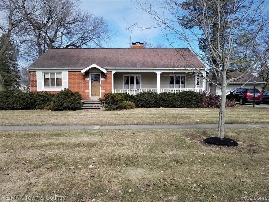 1101 Coutant St, Flushing, MI 48433 - photo 1