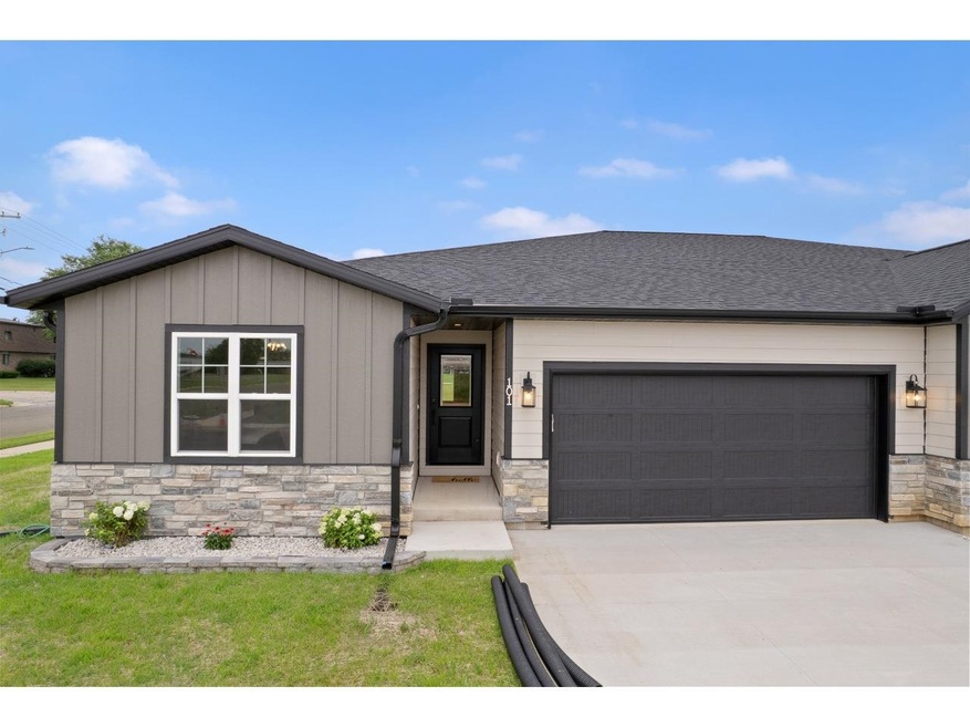 101 Hillside Rd, Caledonia, WI 53901 - photo 1