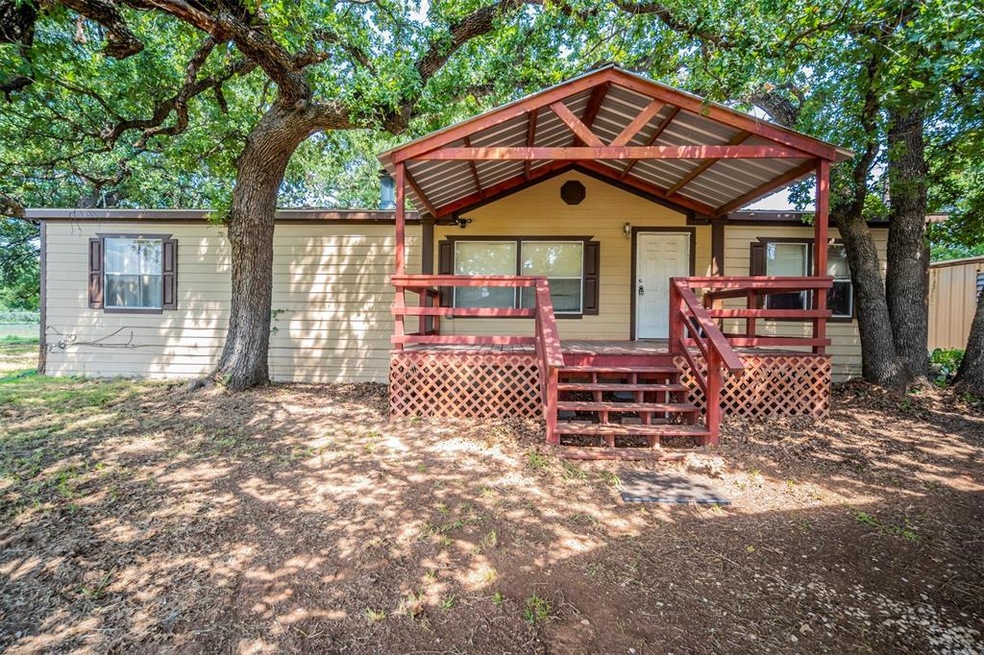 7005 Christopher Dr, Weatherford, TX 76085 - photo 1