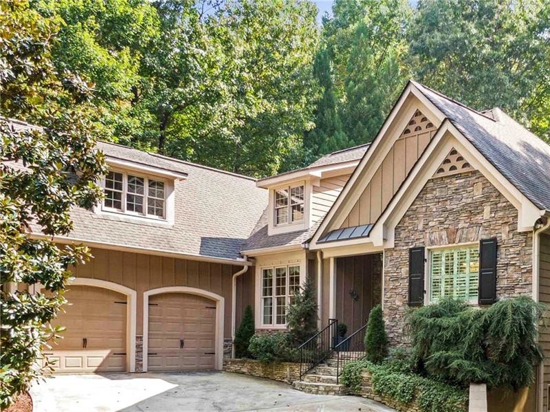 Welcome to 3970 Tamarack Drive in sought after Ben