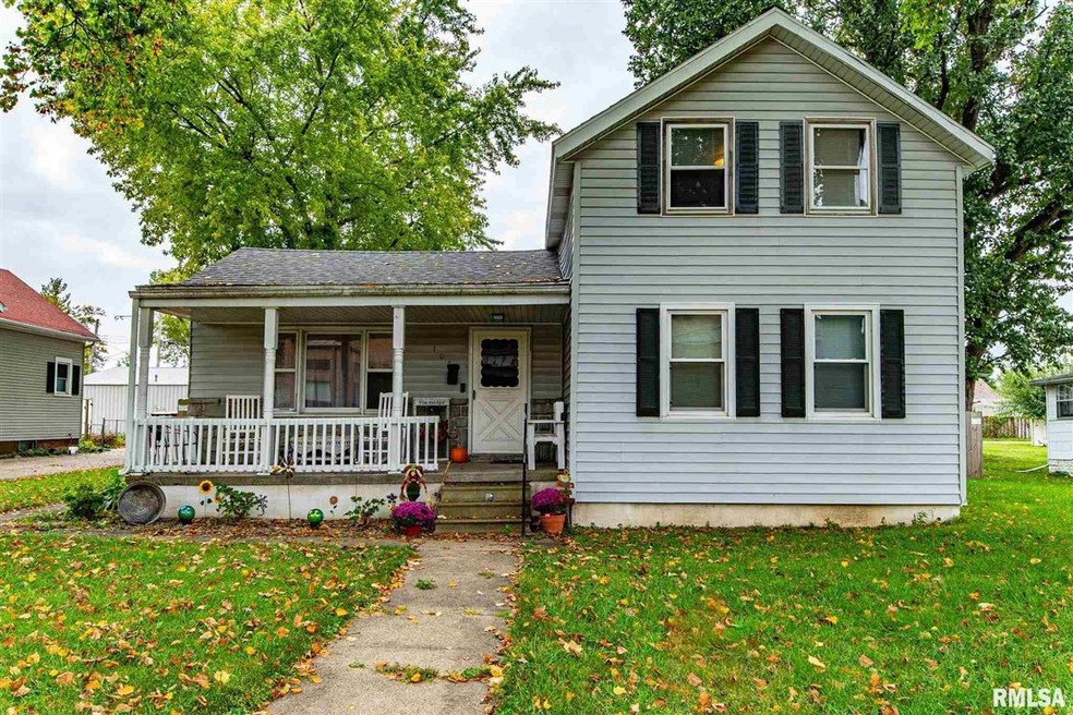 107 7th St, Lincoln, IL 62656 - photo 1