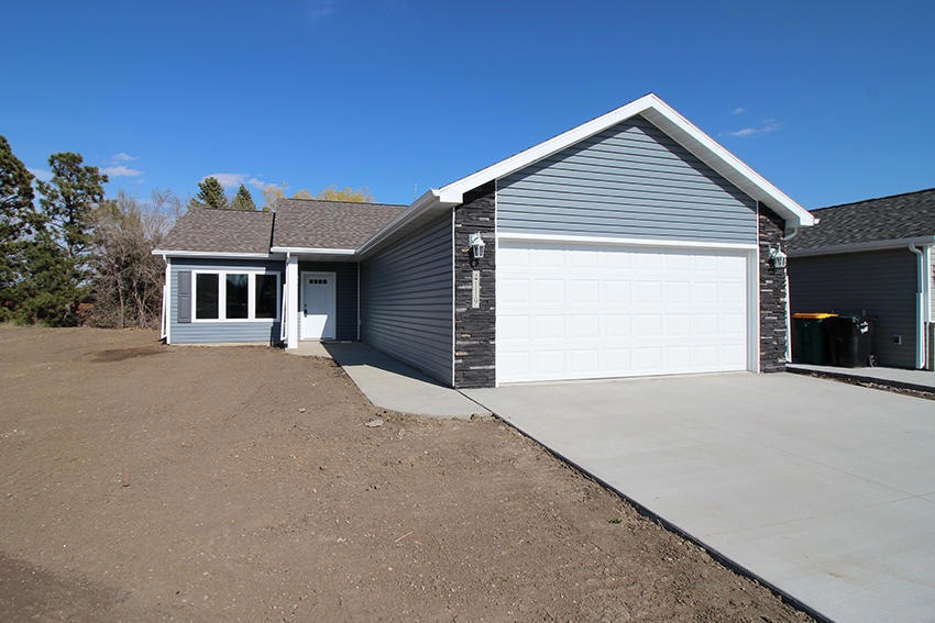 4119 Huron exterior front 850
