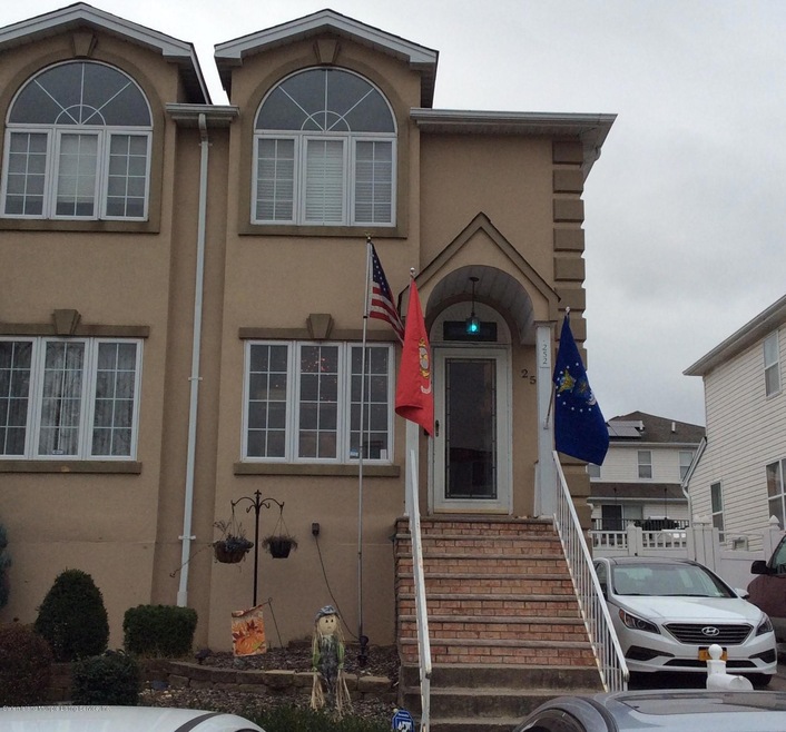 252 Candon Ave, Staten Island, NY 10309 - photo 1