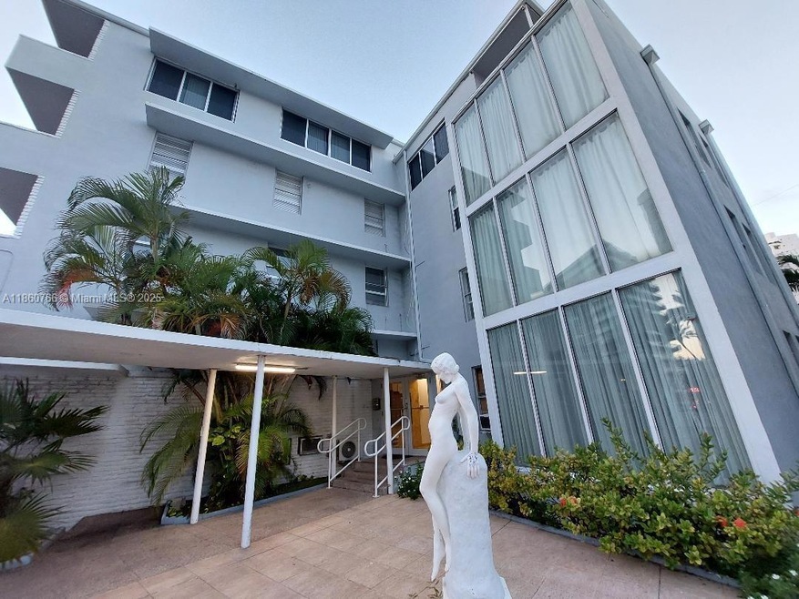 6767 Indian Creek Dr unit 1B, Miami Beach, FL 33141 - photo 1