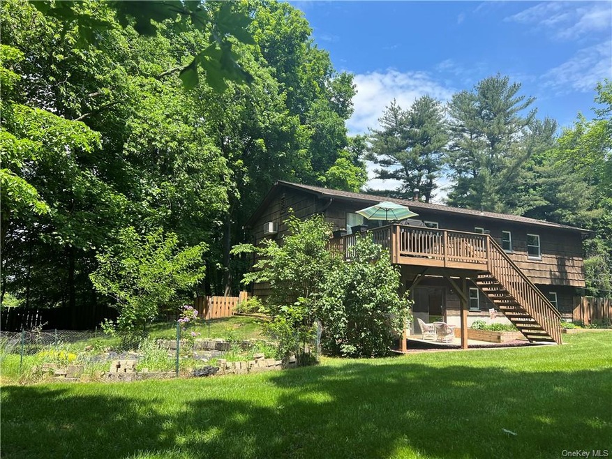 2 Sylvanus Ct, Blauvelt, NY 10913 - photo 1