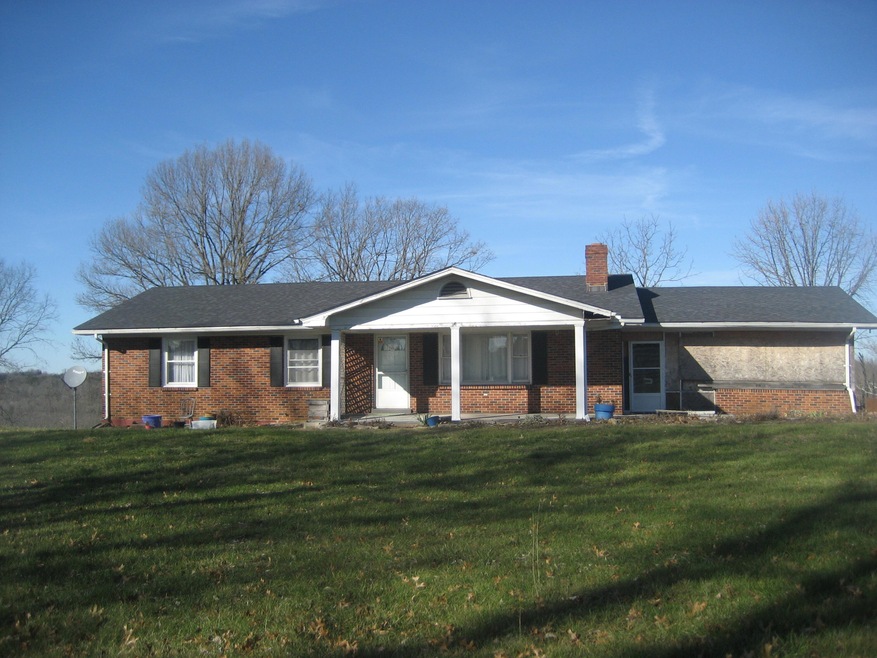 825 Oregon Rd, Versailles, KY 40383 - photo 1