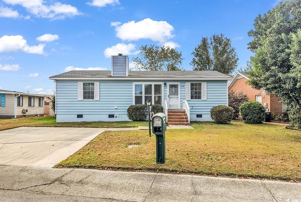 View of front of home featuring a front yard