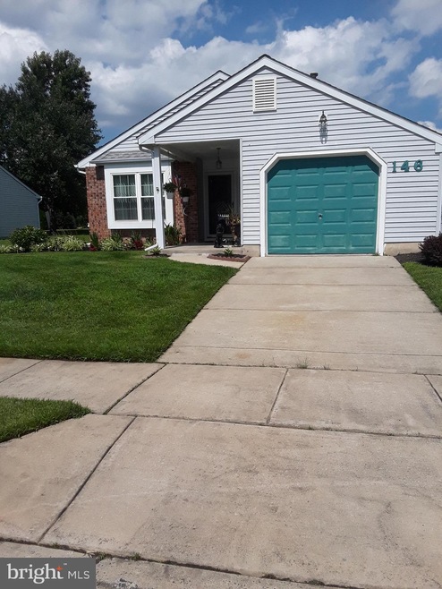 146 Lakebridge Dr, Woodbury, NJ 08096 - photo 1