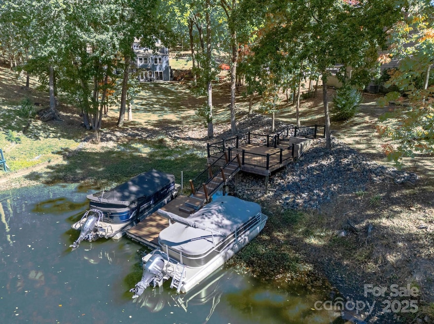 Under Contract $479,900