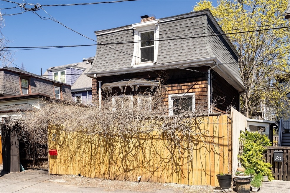 2 Ballord Place, Cambridge, MA 02139 - photo 1