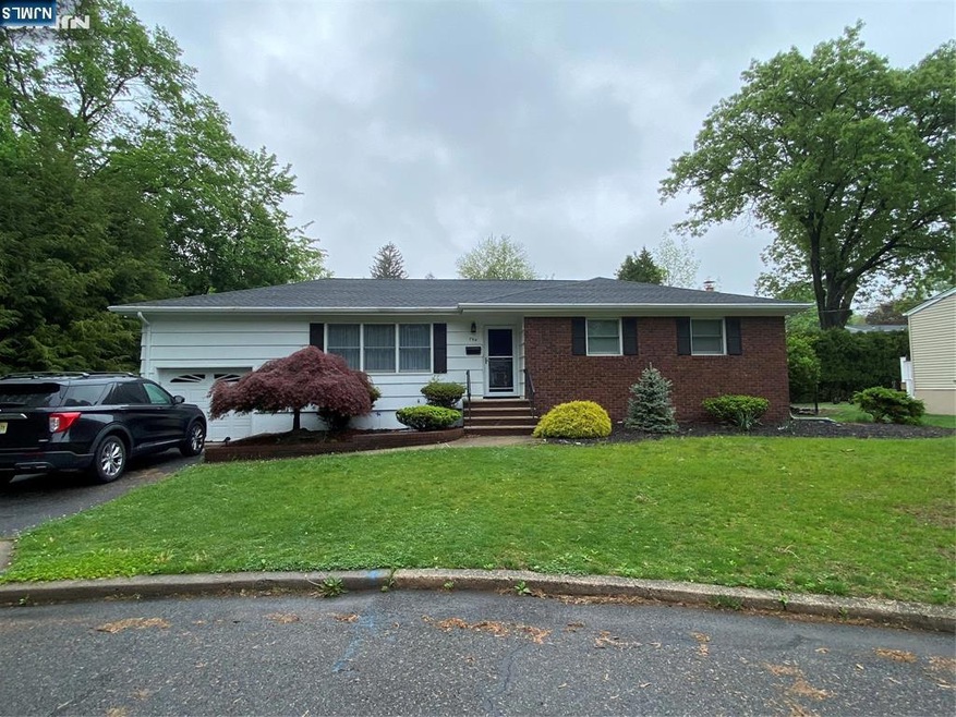 794 Howard Ct E, Oradell, NJ 07649 - photo 1