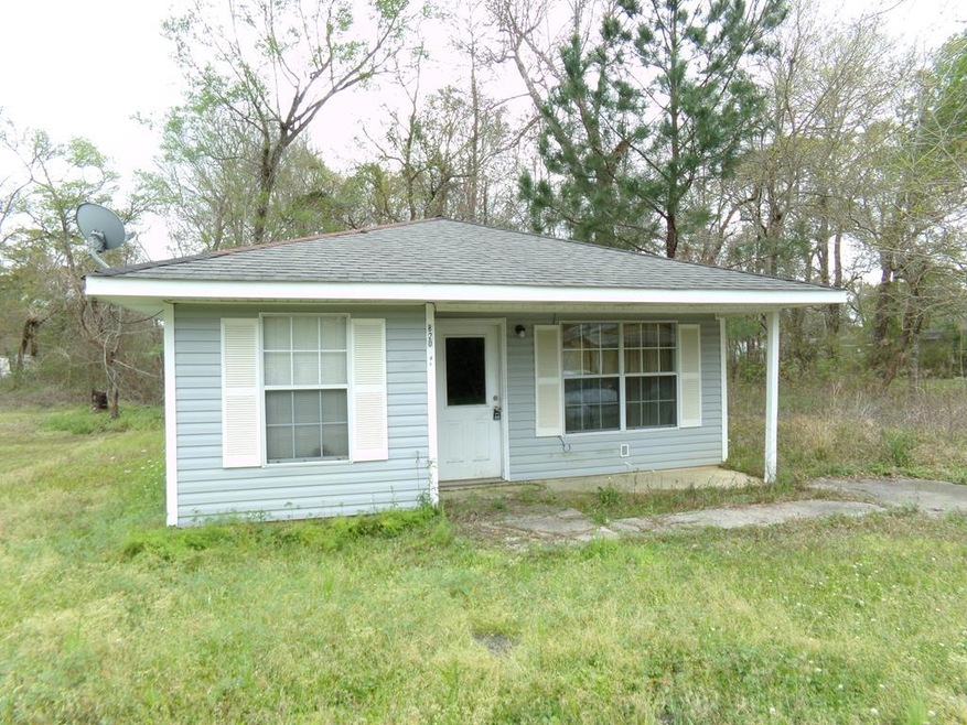 820 Fourth St, Picayune, MS 39466 - photo 1