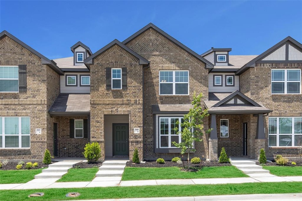 3919 Hometown Blvd, Heath, TX 75126 - photo 1