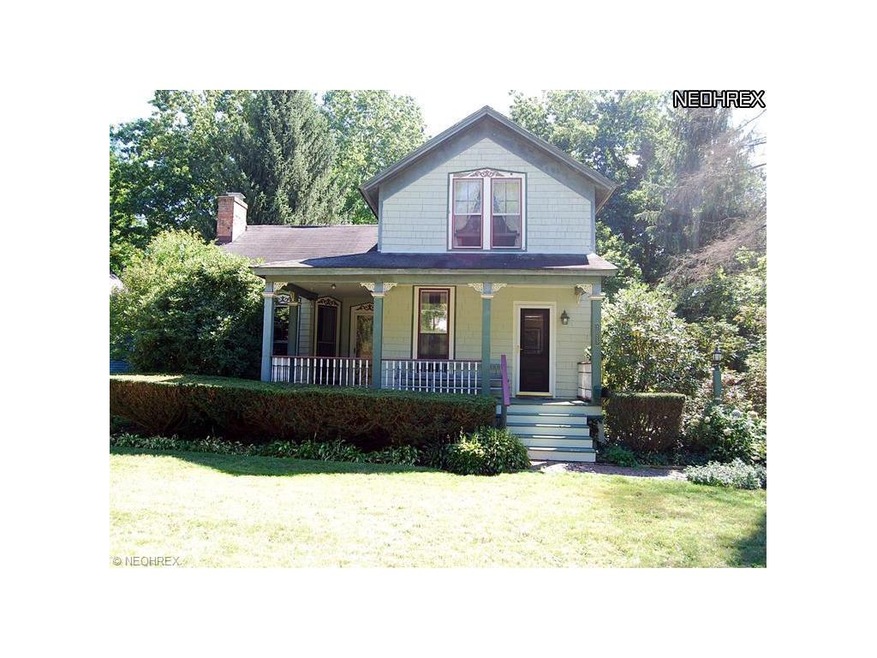 Charming Victorian on the edge of Chagrin Falls Vi