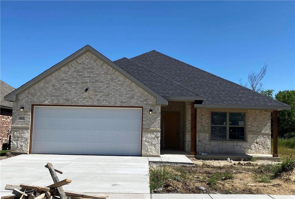 103 Randal Row, Corsicana, TX 75110 - photo 1