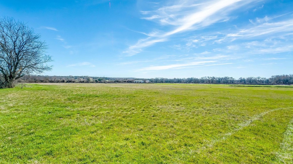 1013 Lambert Ct, Weatherford, TX 76088 - photo 1