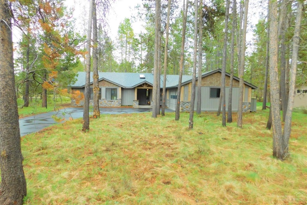 58126 Kinglet Ln, Sunriver, OR 97707 - photo 1