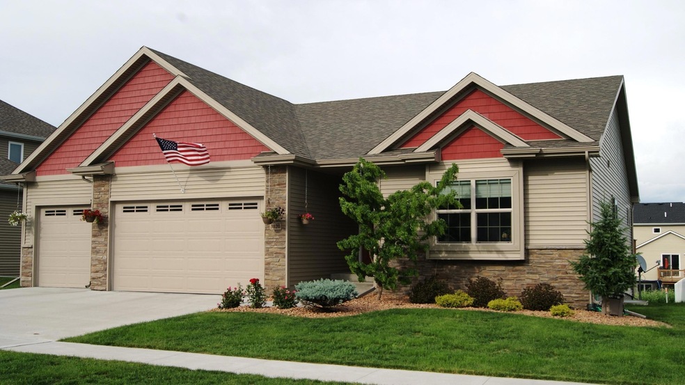 3120 Whitetail Ln