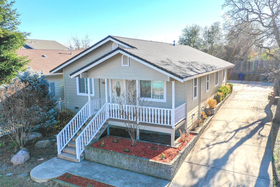 1811 Laurel Ave, Redding, CA 96001 - photo 1