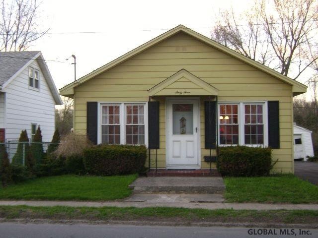 63 Cuthbert St, Schenectady, NY 12302 - photo 1