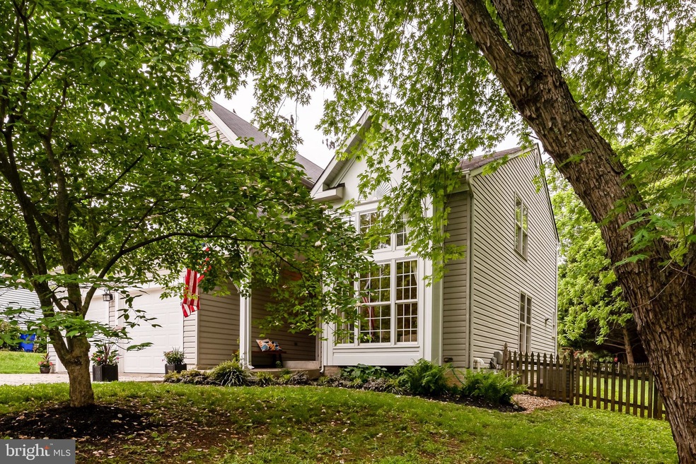 9458 Ridgeview Dr, Columbia, MD 21046 - photo 1