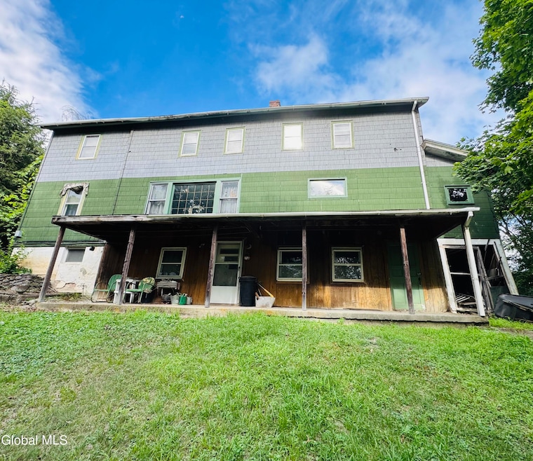 2970 Salisbury Place, Hudson, NY 12534 - photo 1