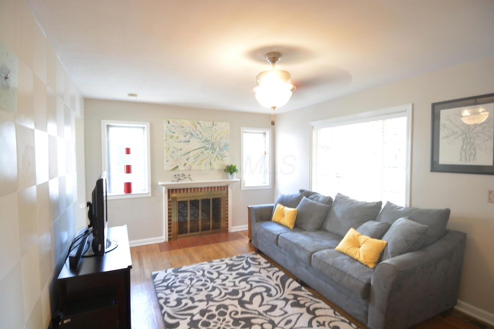 646 E Jeffrey Place, Columbus, OH 43214 - photo 1