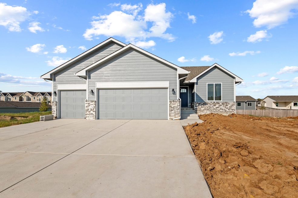 10977 W Sondra St, Maize, KS 67101 - photo 1