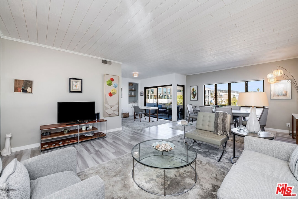 For Sale $749,000 • Co-Listing Agent