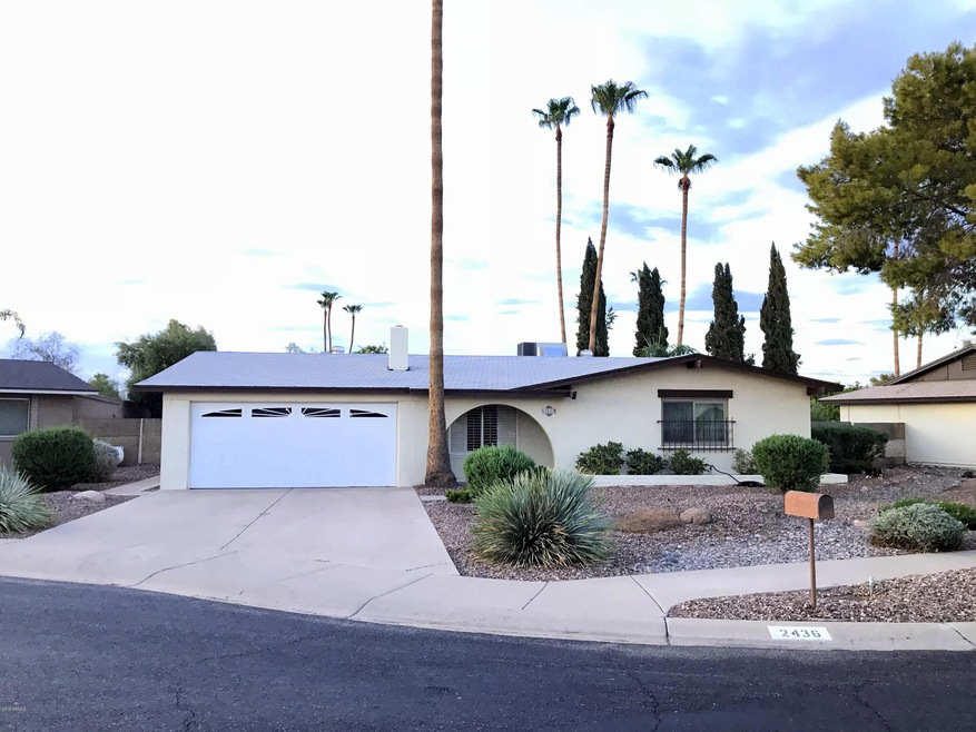 2436 W VIA RIALTO CIR Front