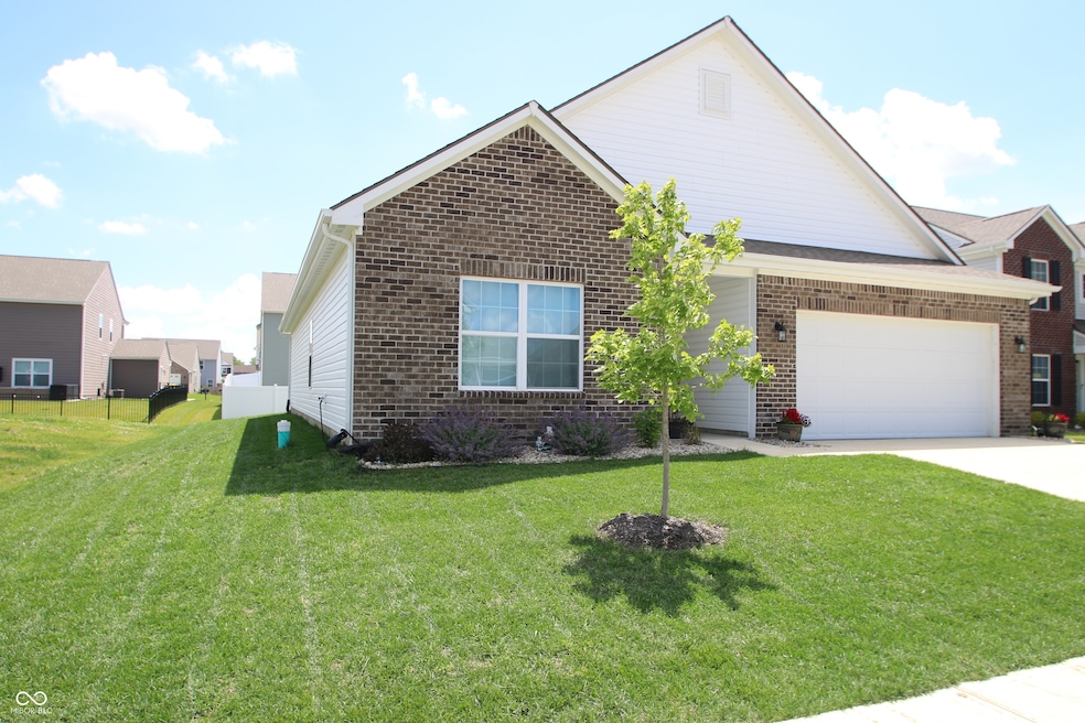 1445 Willow Tree Ln, Sheridan, IN 46069 - photo 1