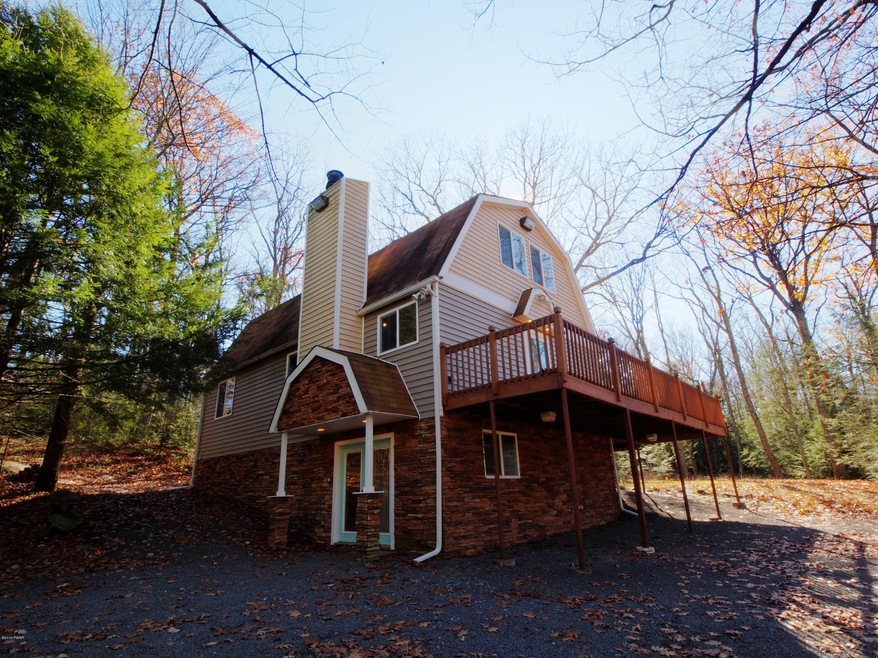 305 Washington Dr, Hawley, PA 18428 - photo 1